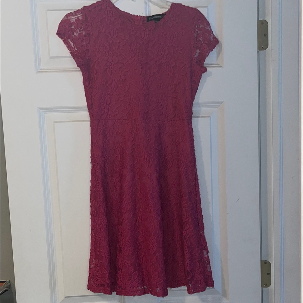 Elegant Lace Dress in Deep Pink